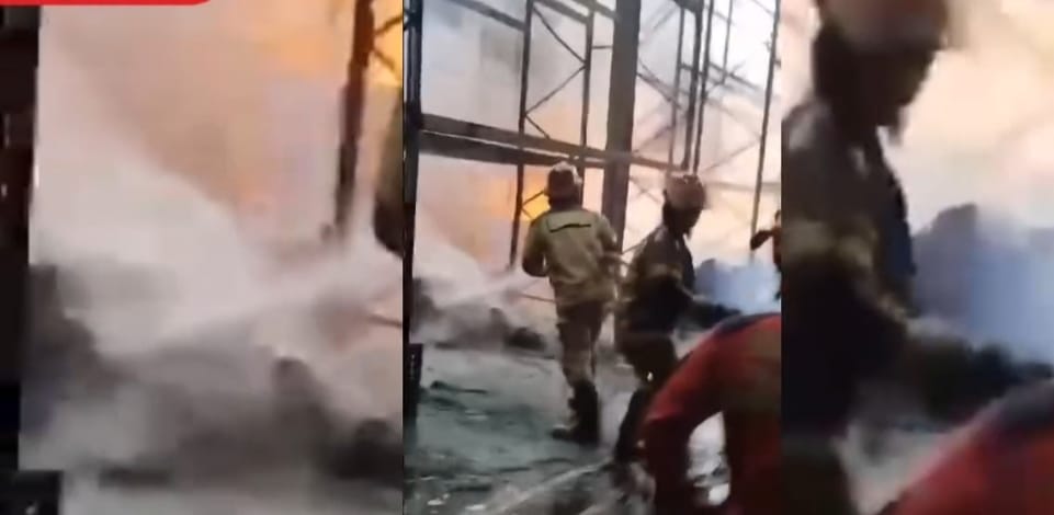 KEBAKARAN BANGUN BEKAS PT. SEPATU BATA TBK