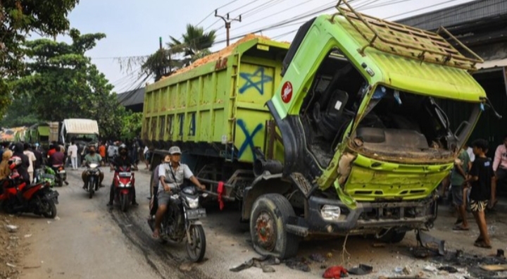 Buntut Panjang Truk Tabrak Bocah hingga Warga Ricuh di Tangerang