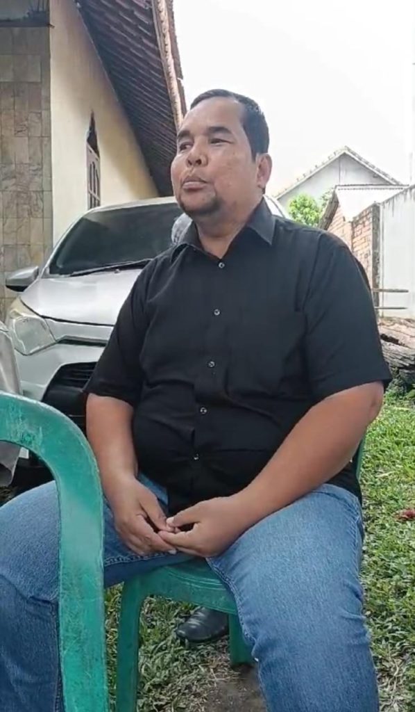 Ketua KKMD Korsianto Singkip Mengundurkan Diri dari Ketua KKMD di Depan Dewan Panasehat dan Lembaga Adat Pedamaran