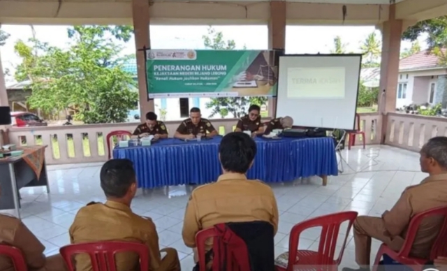 Kejari Rejang Lebong sosialisasikan pencegahan korupsi dana desa