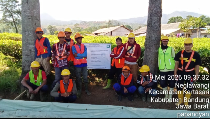 Pembangunan Jalan di Neglawangi Kertasari Berjalan, Sinergi TNI dan Warga Jaga Kualitas
