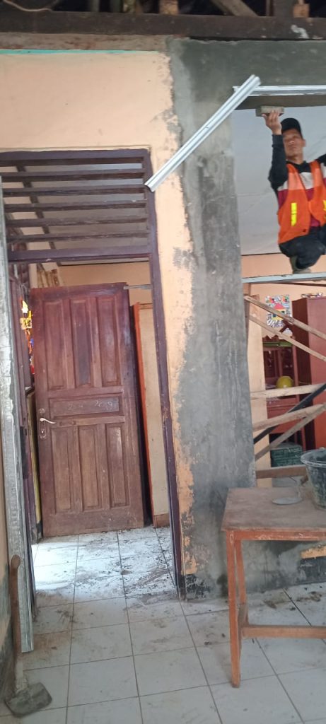 PELAKSANAAN PEMBANGUAN REHAB SD.N.SUKAJAYA BERJALAN LANCAR