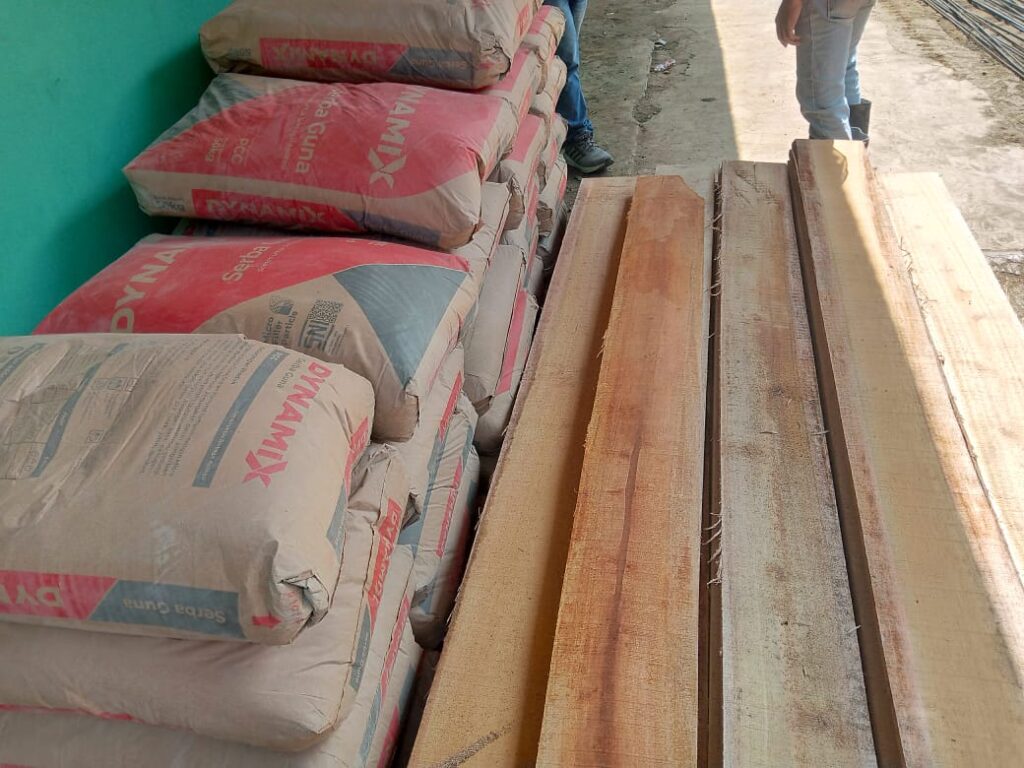 PELAKSANAAN PEMBANGUNAN SMP.N 3 CIMALAKA BERJALAN LANCAR