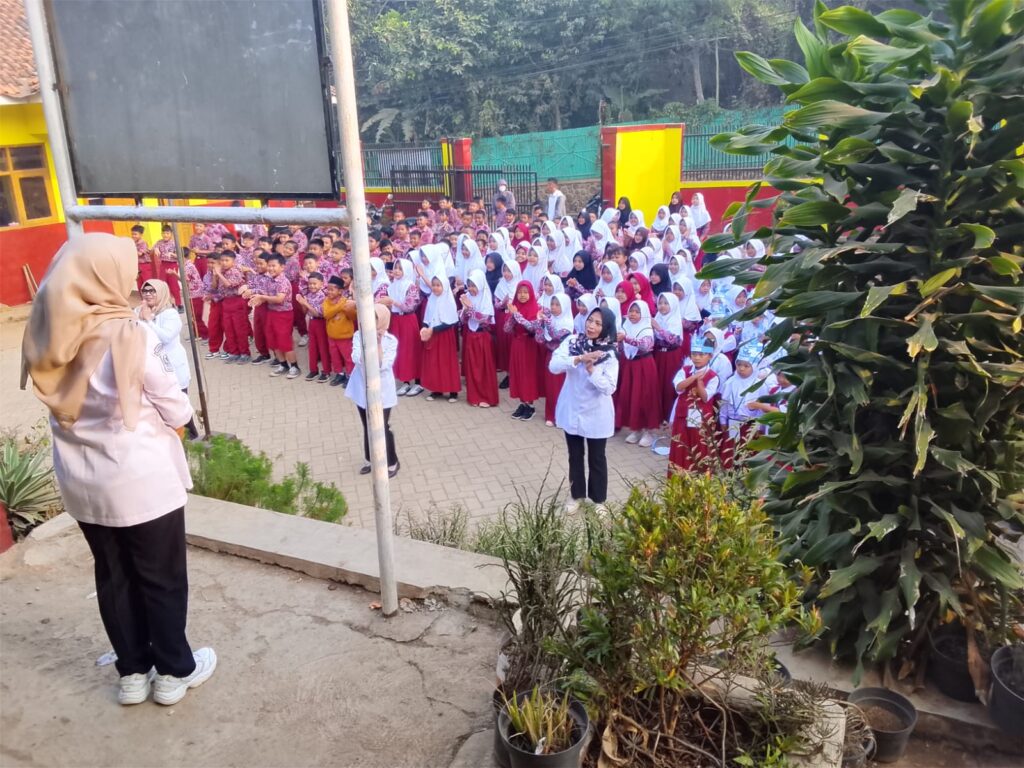 Semangat Baru! Siswa-Siswi SDN Sukarame Antusias Ikuti Masa Pengenalan Lingkungan Sekolah (MPLS)