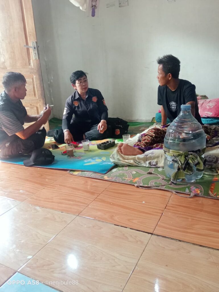 Solidaritas Media! Tim Polisi News Jenguk Pimpinan Redaksi Garda News Indonesia yang Sedang Sakit